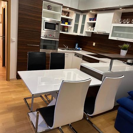Apartments Spacilova Nearly Center Komarov Exterior foto